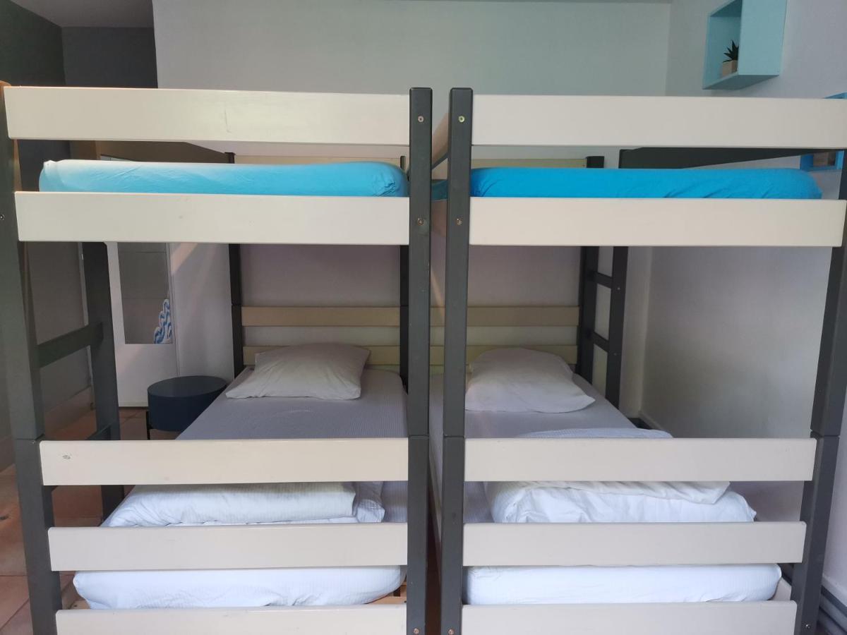 Cassis Hostel Экстерьер фото